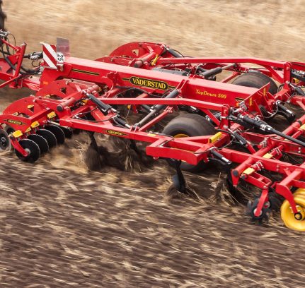 Vaderstad cultivation bring dragged through the dirt